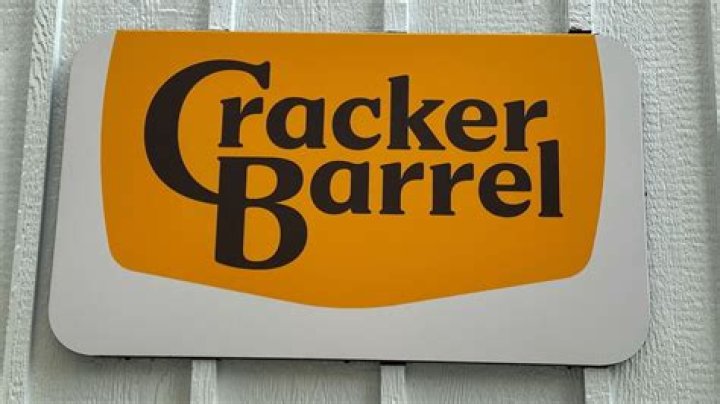 'Opry' Adds Cracker Barrel To Name