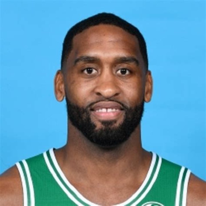 Brad Wanamaker Signed to $1.4 Million Contract; How Much Is His Net Worth? Married or Single?