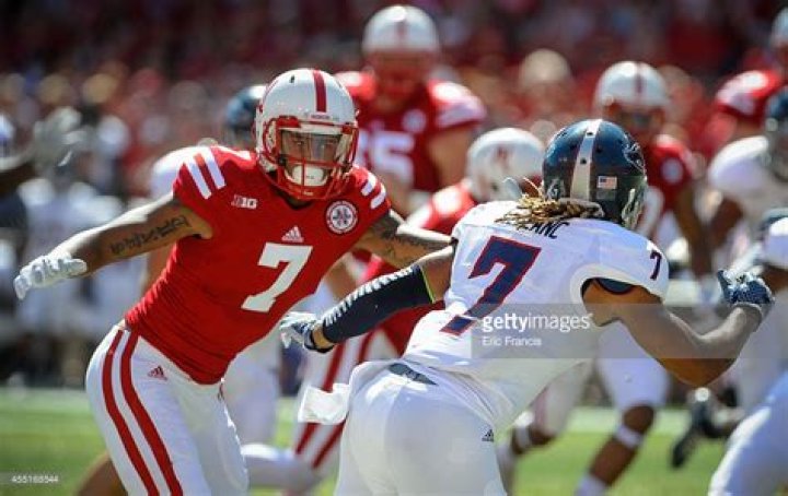 Cre'Von LeBlanc Bio, Age, Net Worth, Salary, NFL Career Earning, Stats, & Girlfriend