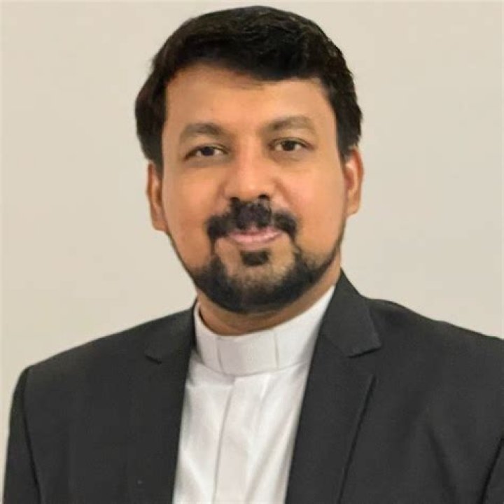 FR DANIEL POOVANNATHIL OFFICIAL net worth, income and estimated earnings of Youtuber channel
