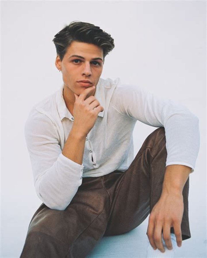 Getting to Know 19-Year-Old Model and Social Media Star Sam Dezz (Watch) – Celeb Secrets