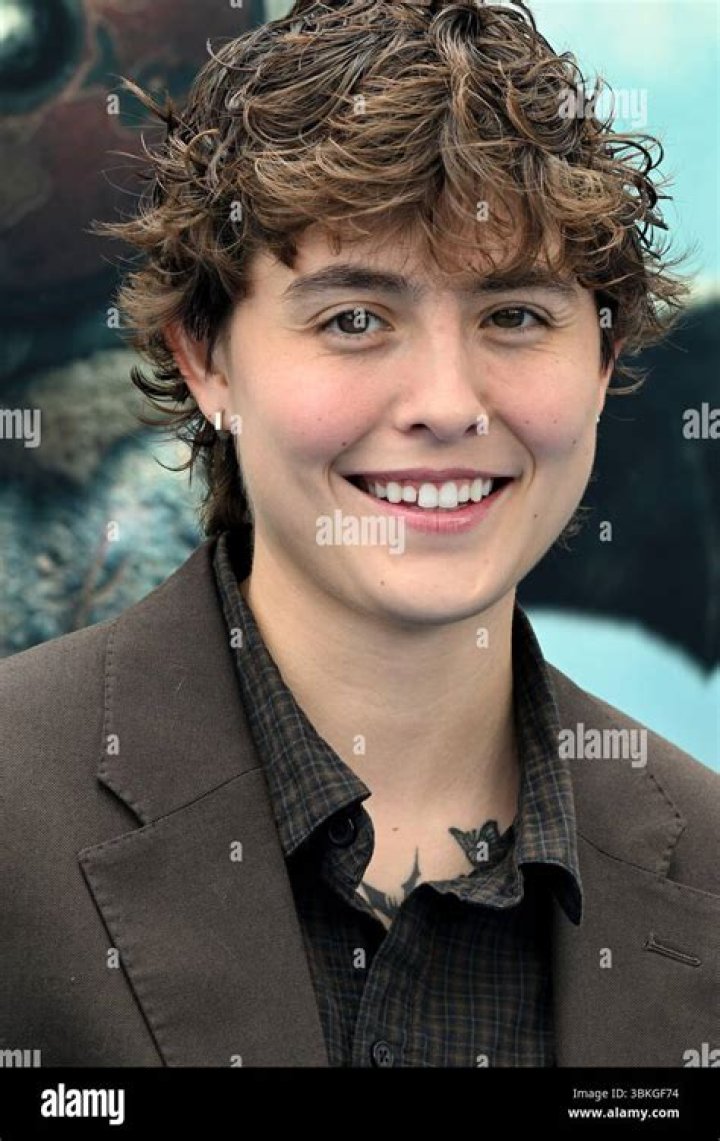 Mattie Westbrouck – Celeb Secrets