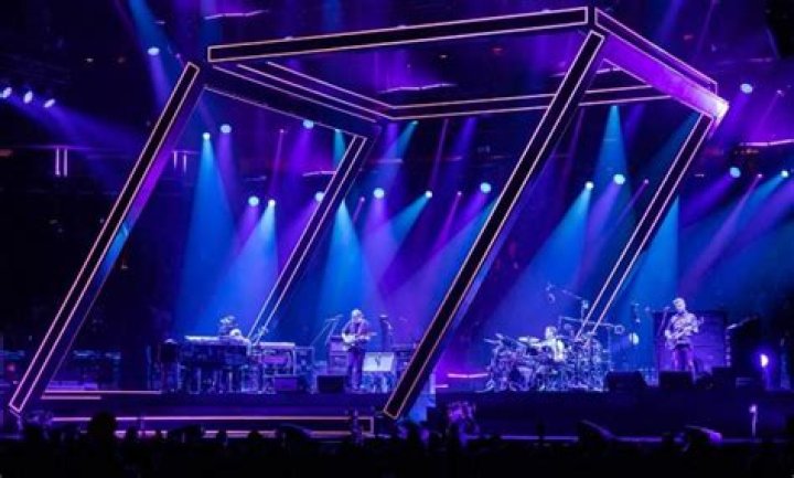 Phish End Annual NYE Run With Iconic ‘Gamehendge’ Performance At MSG