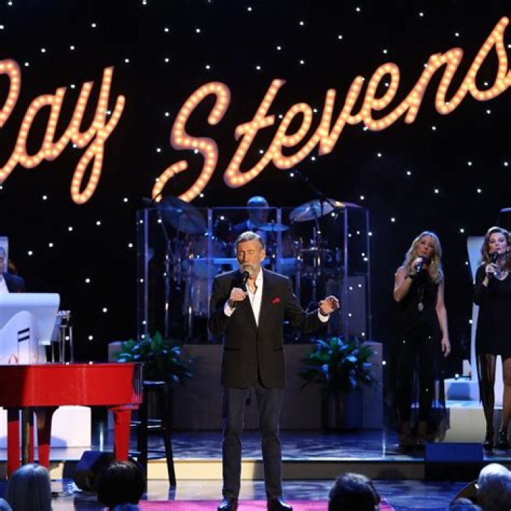 Ray Stevens Announces Final Year Of Performances At Nashville’s Cabaray Showroom