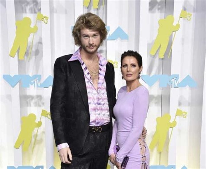 Yung Gravy Net Worth, Height, Age, Wife.